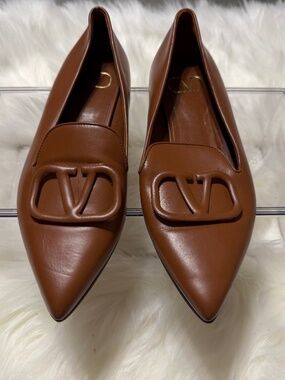Women’s Valentino Flats